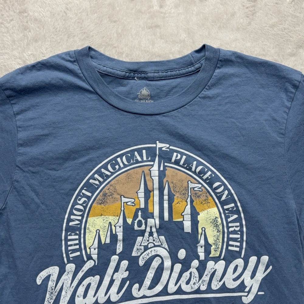 Disney World Parks Shirt Mens Small Blue Cinderella Castle Graphic Magical Tee - Picture 2 of 10